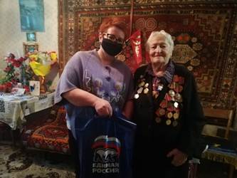Владимир Попков поздравил с профессиональным праздником медицинских сестер